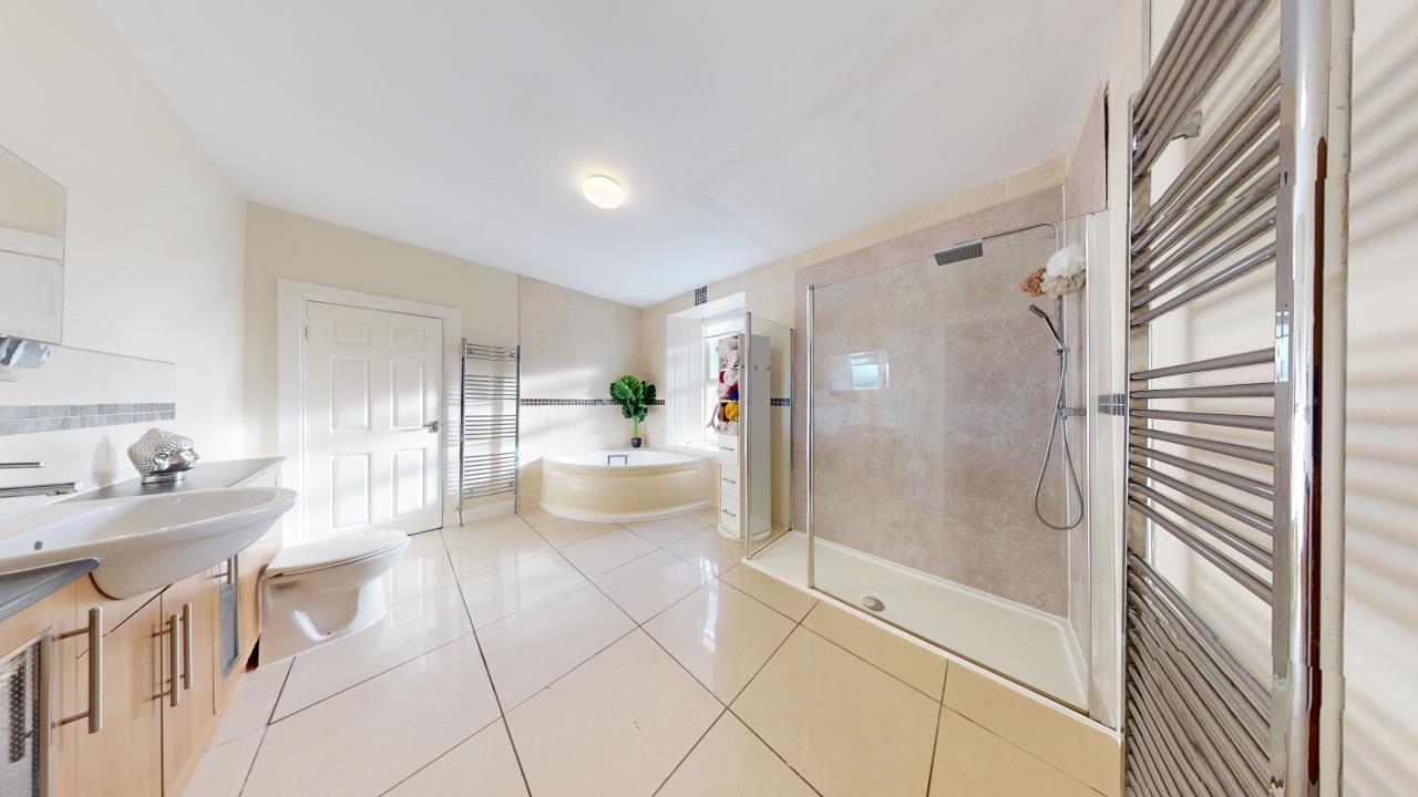 Station Road, Shotts Empire Property